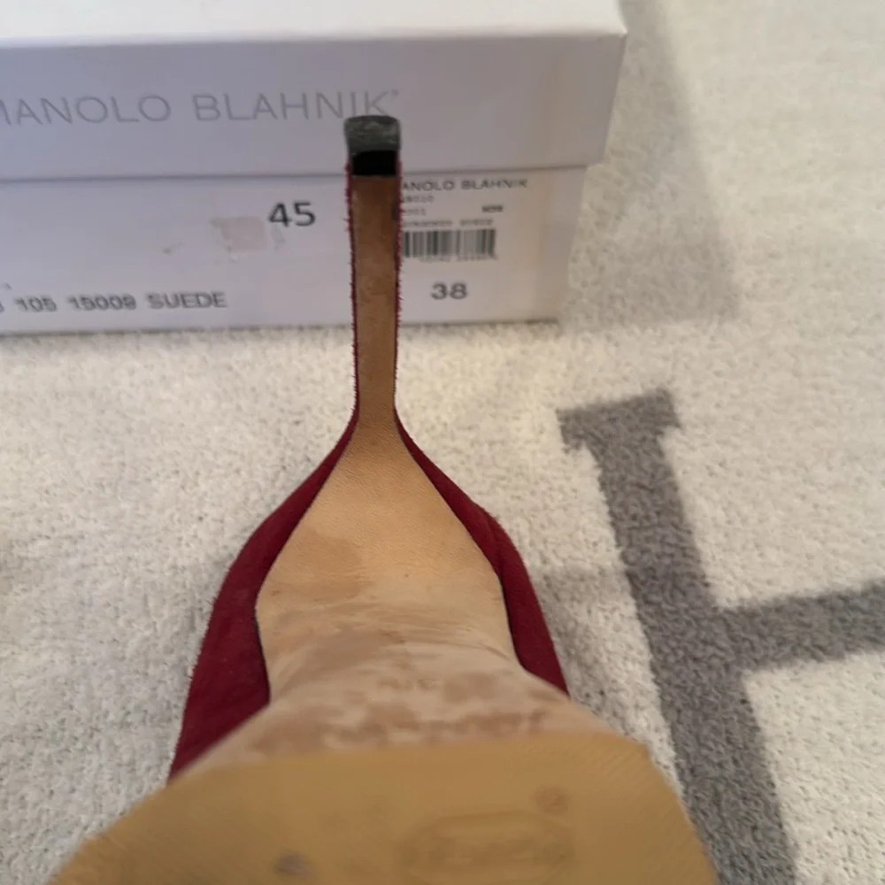 Manolo Blahnik Sz 8 / 38 BB Burgundy Suede EXCELLENT Cond w/Orig Box Dust Bag - Picture 7 of 11